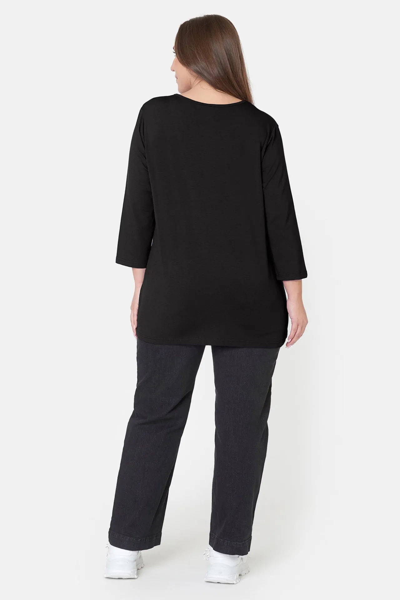 basis_tshirt___rmer__mrke_3.webp Basis T-shirt - 3/4 ærmer - Mørkeblå