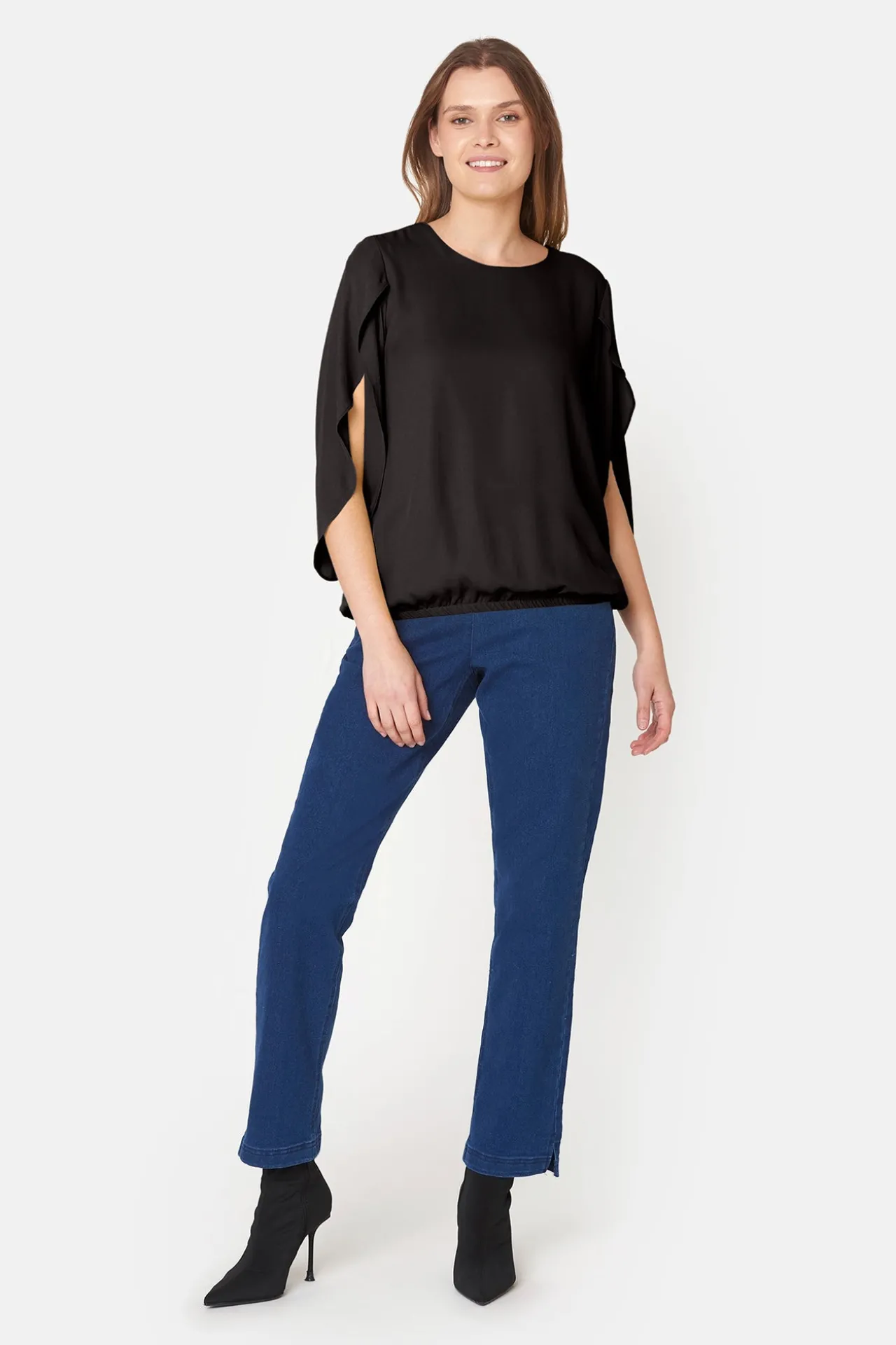 bluse__sort_0-1.webp Bluse - Sort