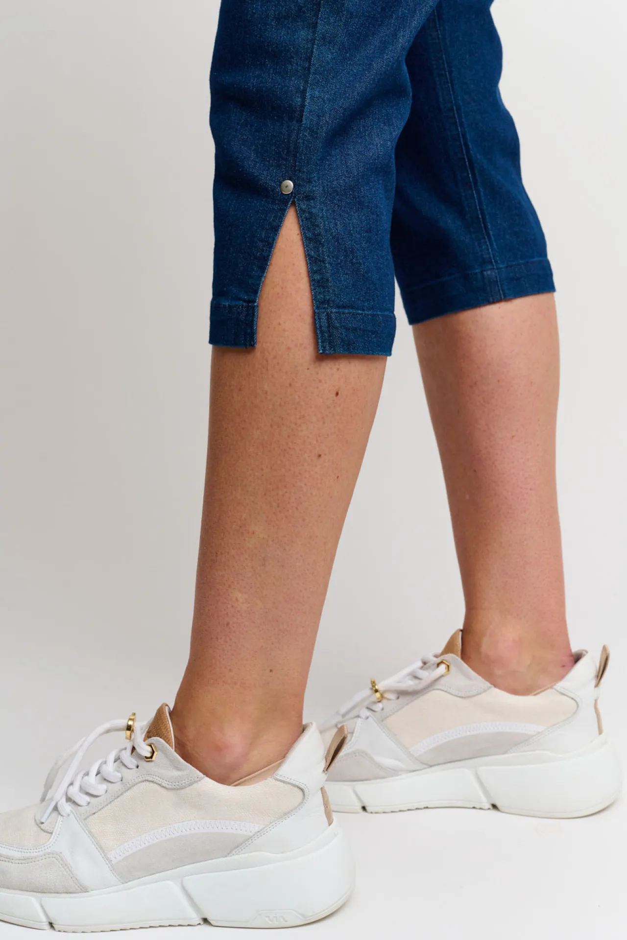 denim_capribuks__dark_blu_1.webp Denim Capribuks - Dark blue denim