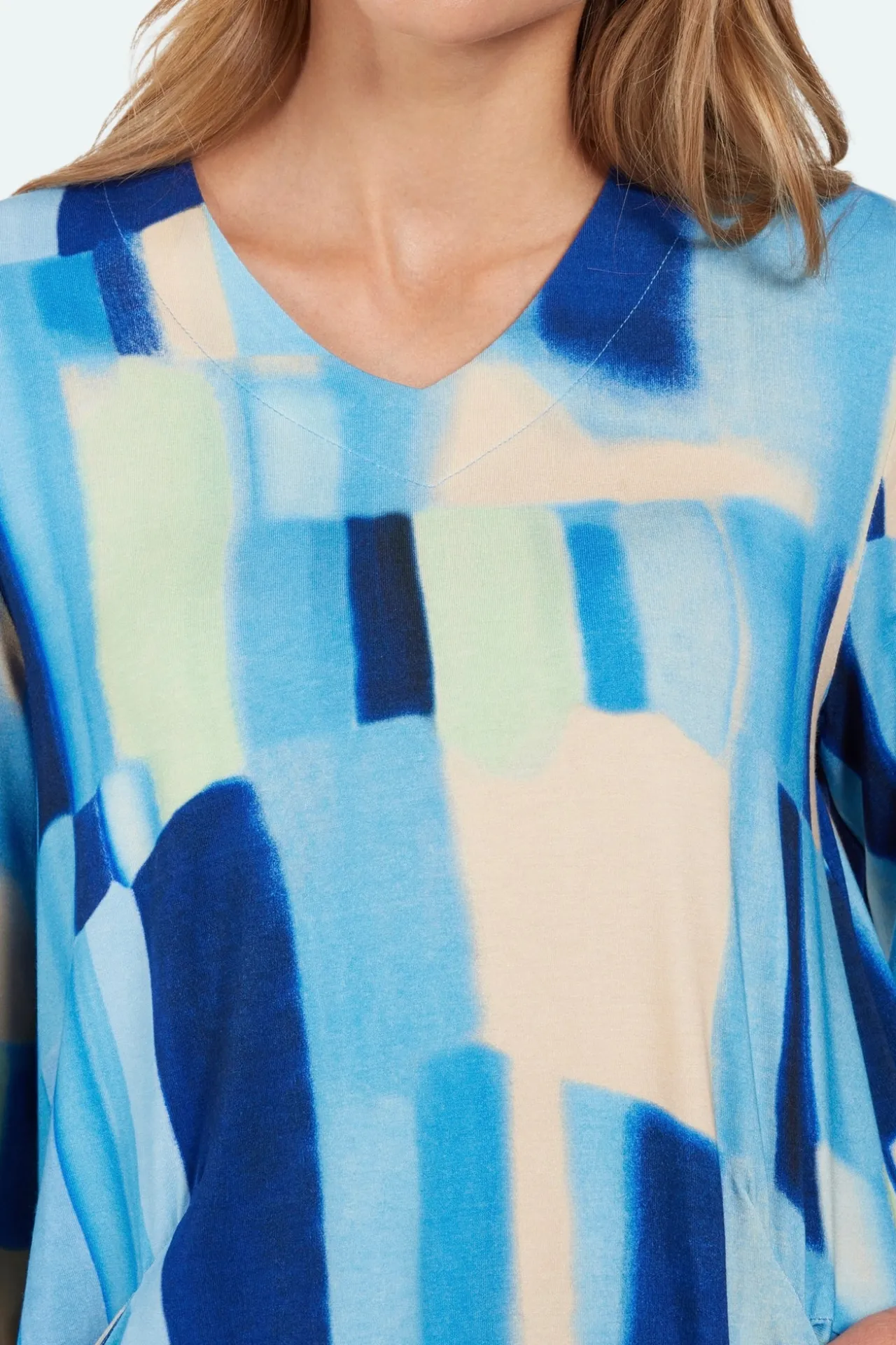 sleeve_tunic__oxygen_2.webp 3/4 Sleeve Tunic - Oxygen