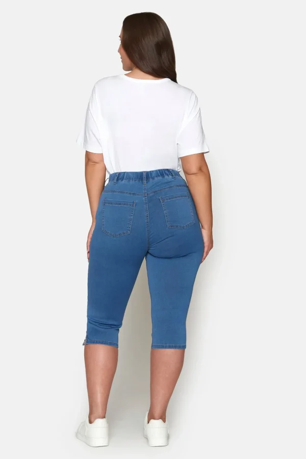Sofia Capri Jeans - Medium Blue Denim