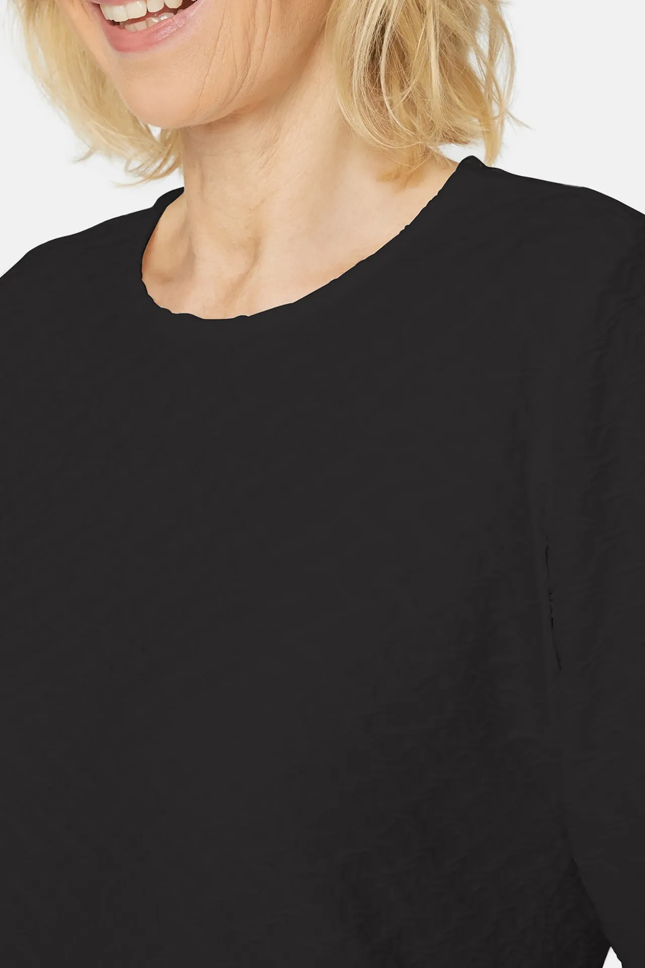 tshirt__black_1-2.webp T-shirt - Black