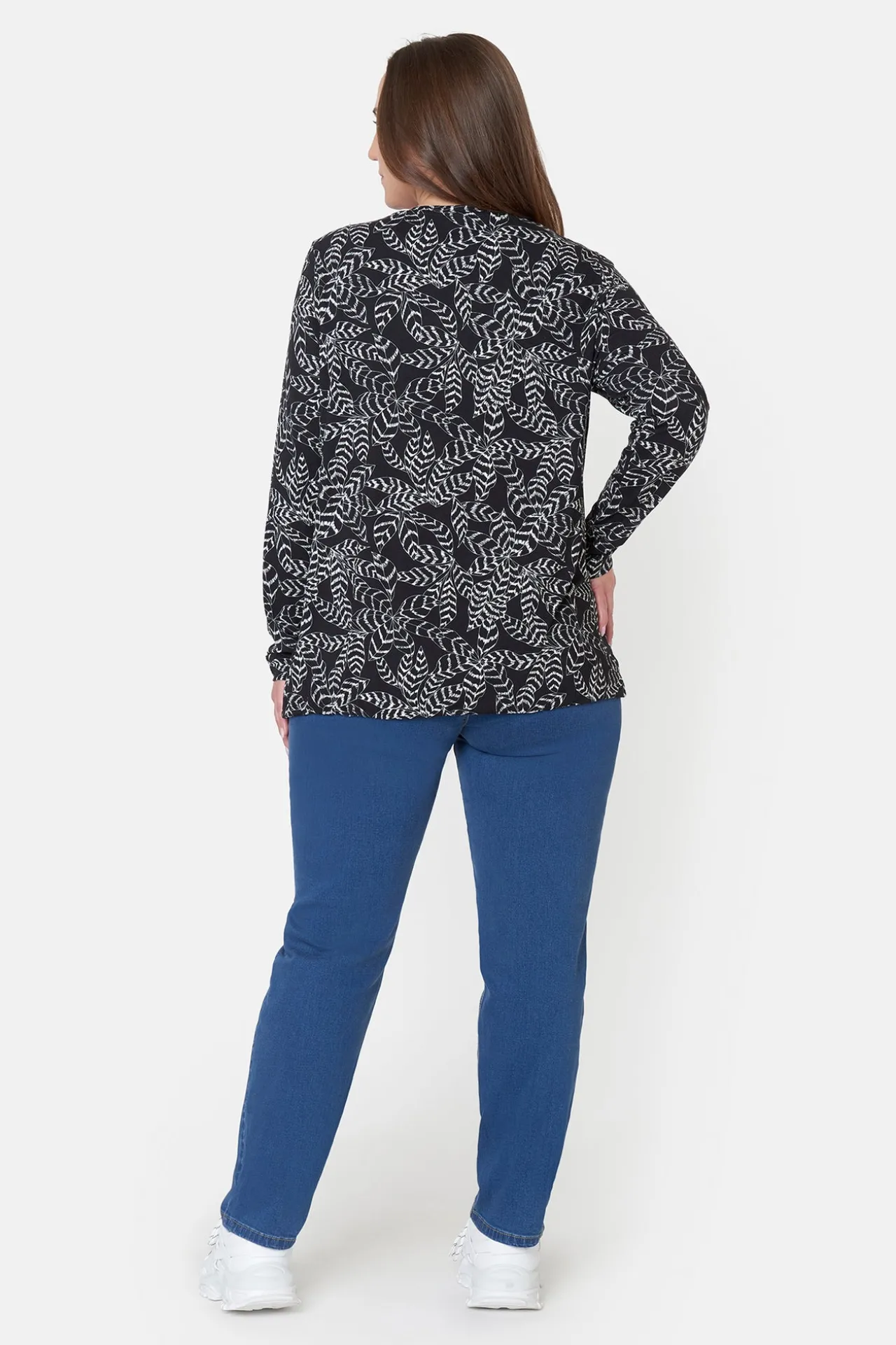tshirt__sort_3-6.webp T-shirt - Sort