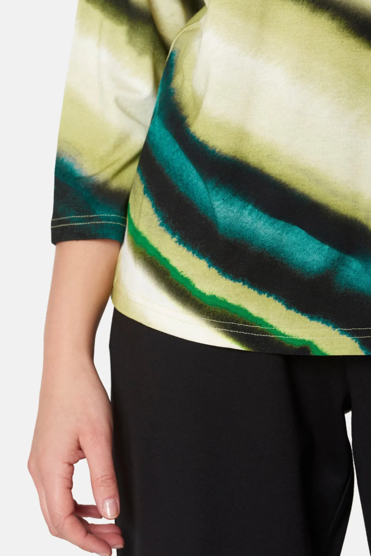 tshirt_med__rmer__lime_2.webp T-shirt Med 3/4 ærmer - Lime