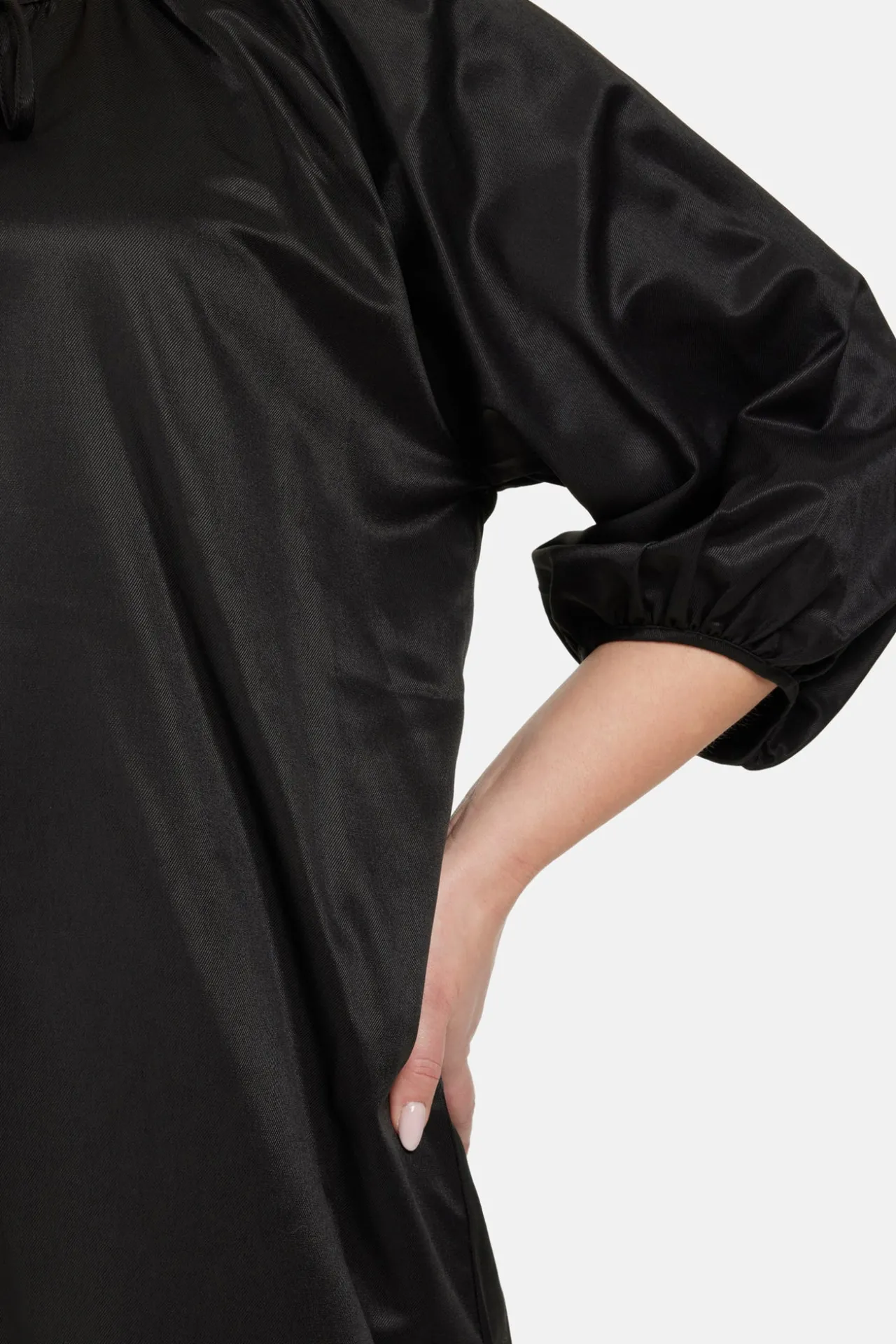 bluse__black_2-1.webp Bluse - Black