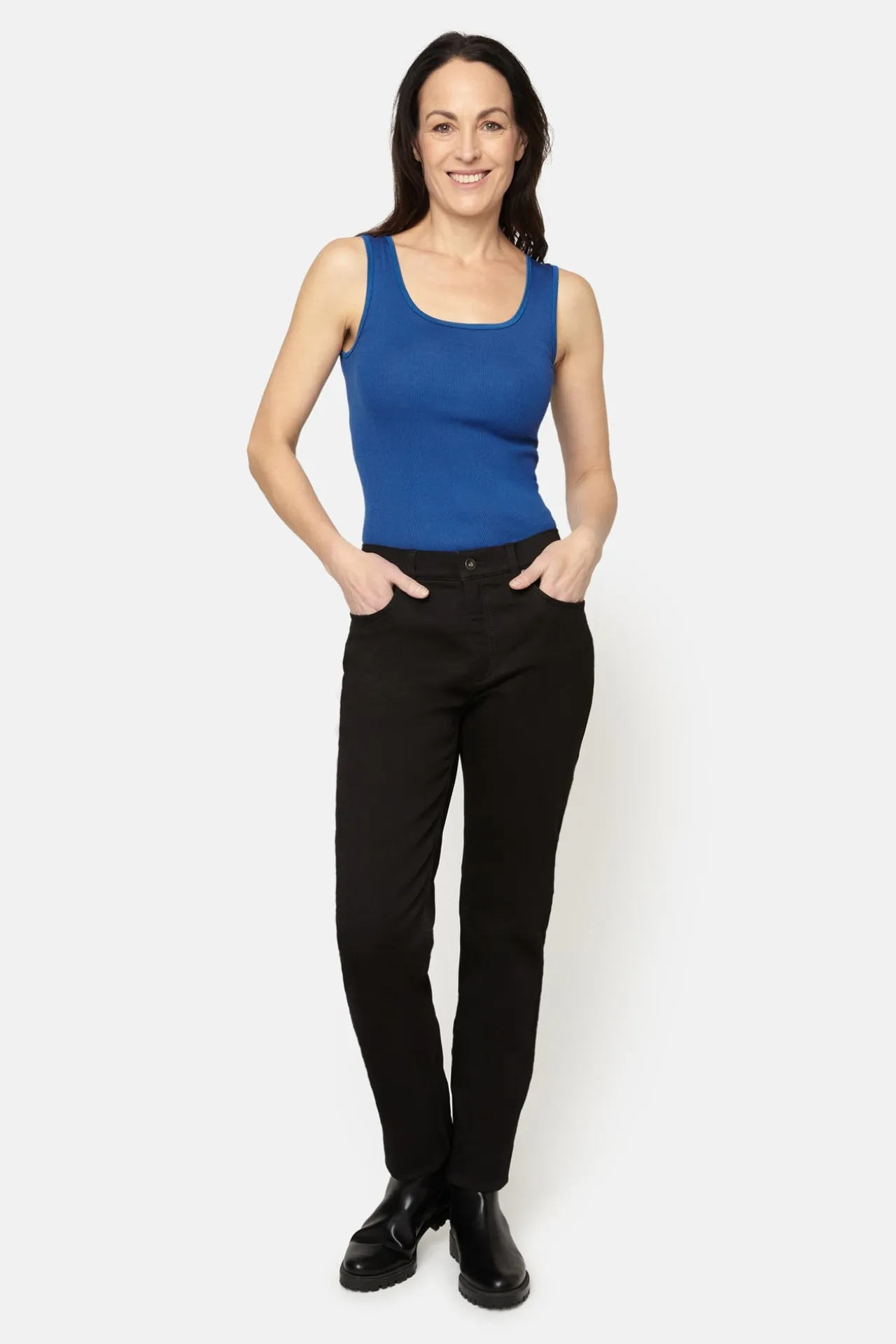 jeans_joyce__black_tone_i_3.webp Jeans Joyce - Black tone in tone
