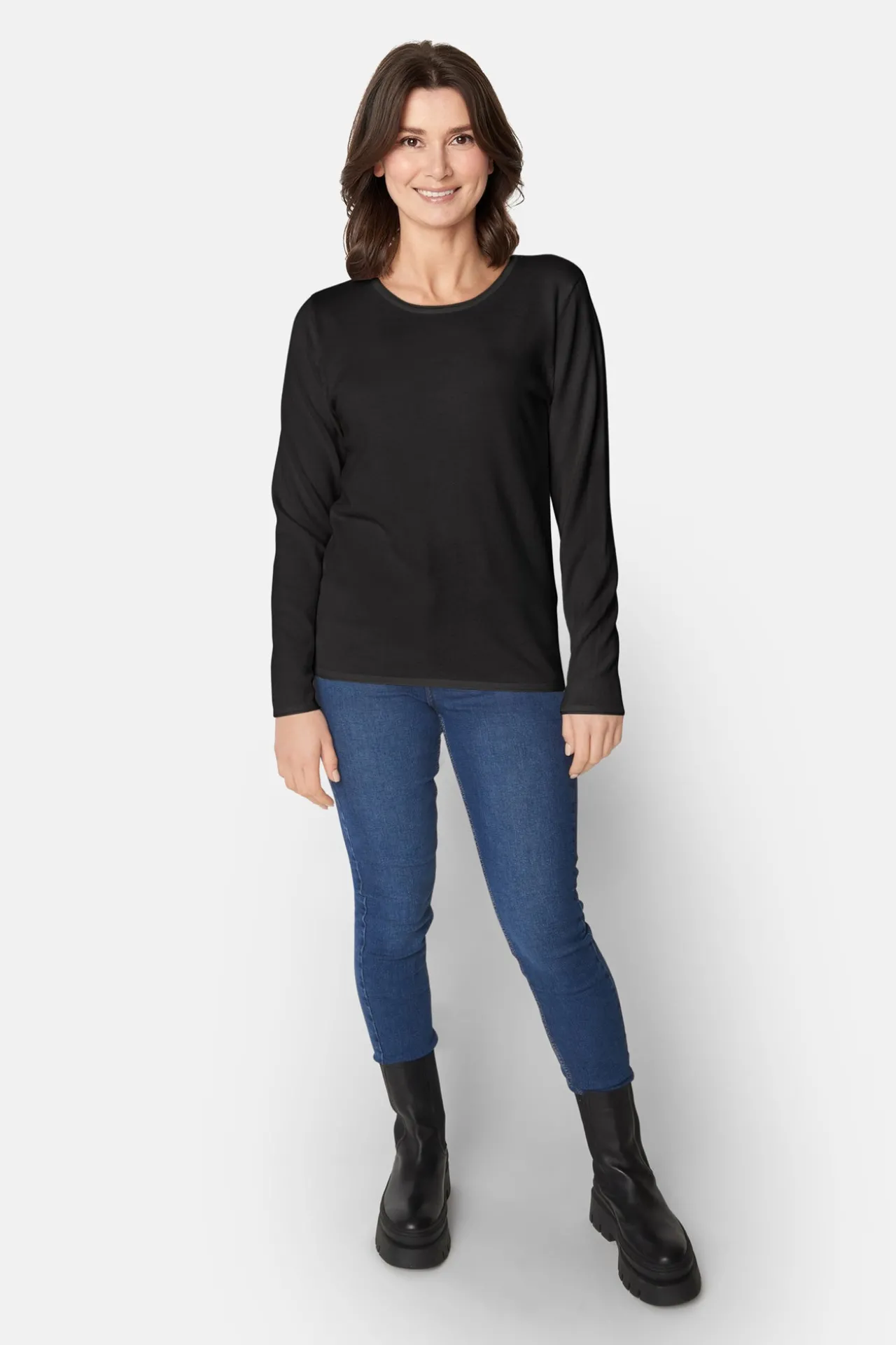 pullover__black_2-4.webp Pullover - Black