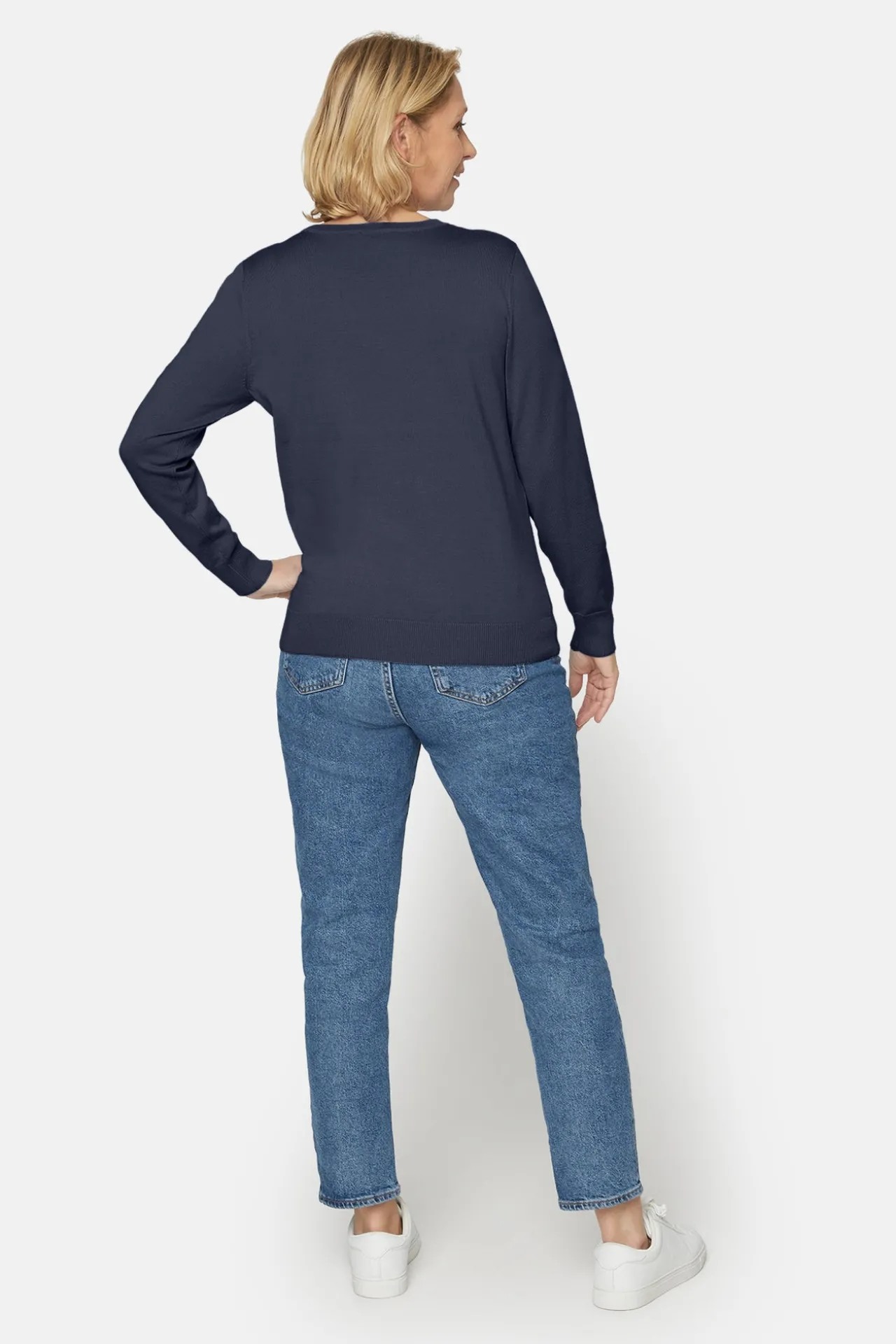 pullover_med_vhals__midni_3.webp Pullover Med V-hals - Midnight Blue