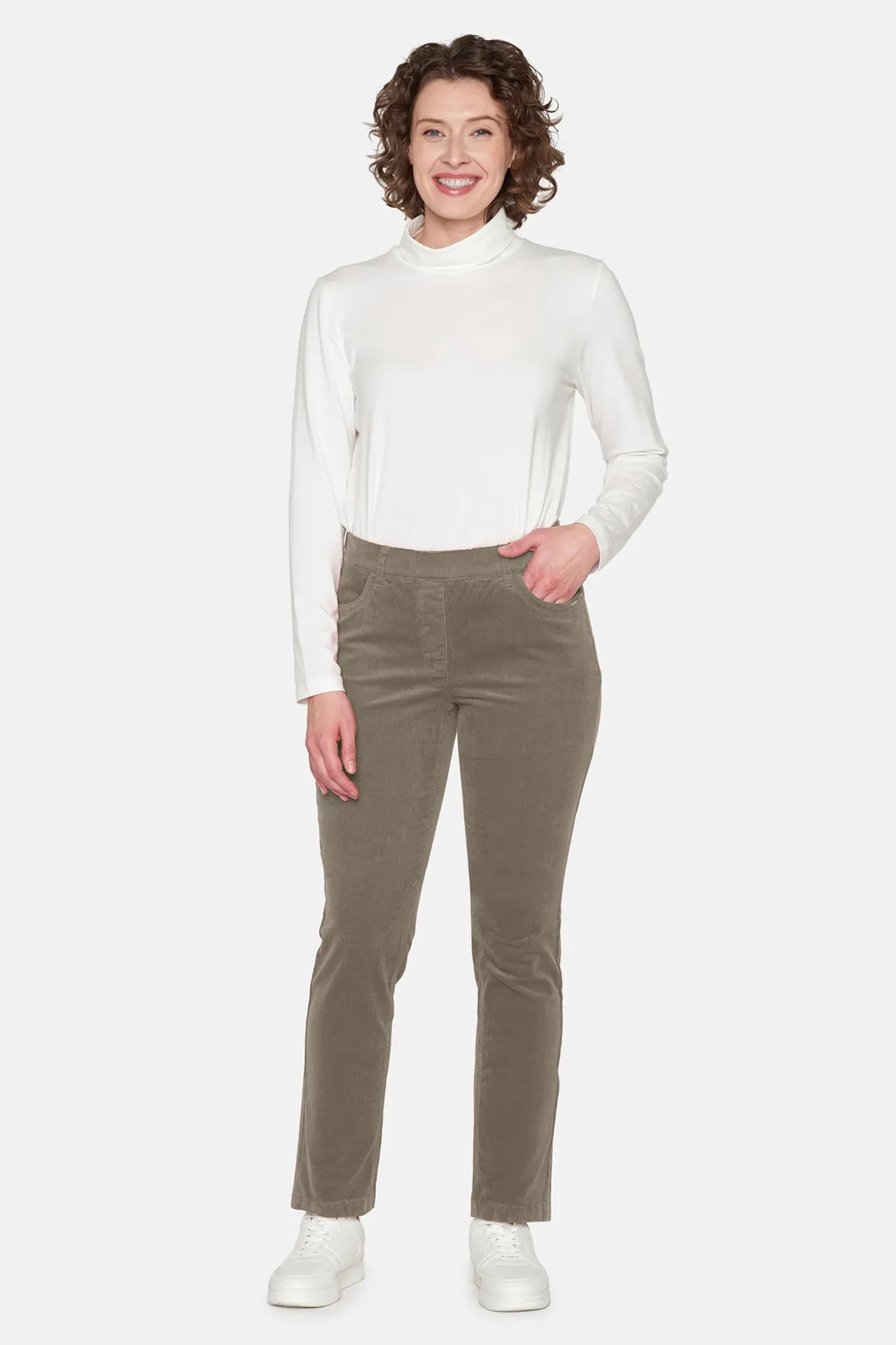 sofie_bukser__walnut_2.webp Sofie Bukser - Walnut
