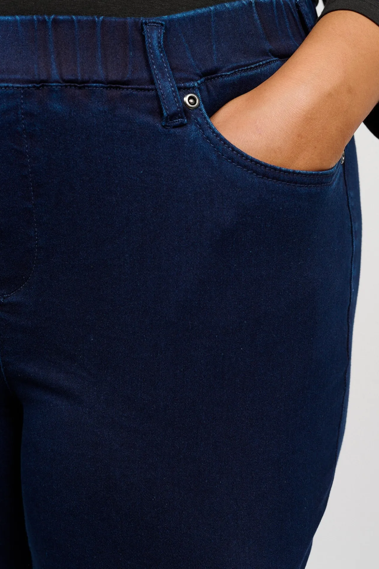 stretch_denim_bukser_med_3-2.webp 7/8 Stretch Denim Bukser Med Elastisk Linning - Deep Indigo denim